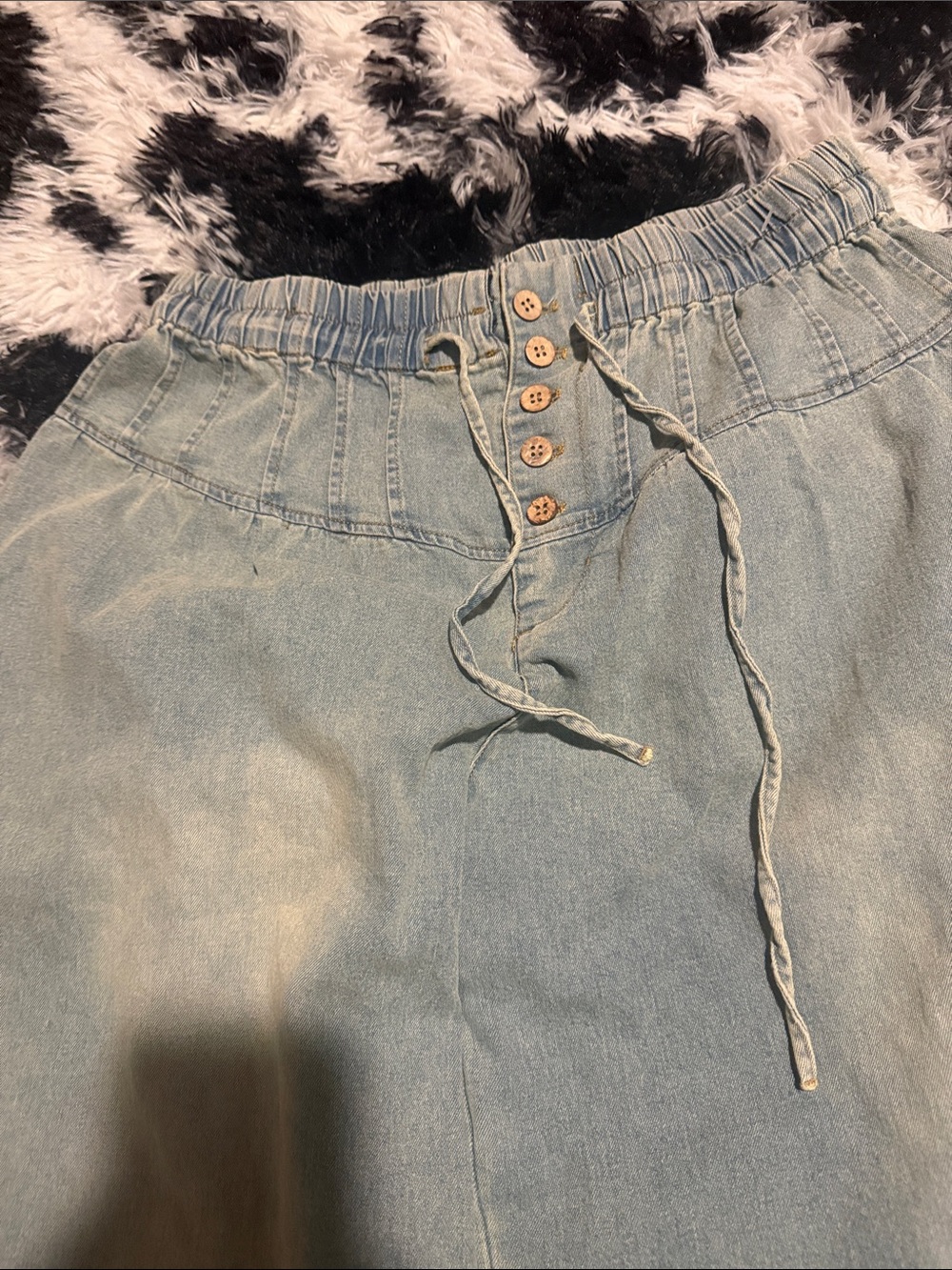Wide Leg High-Waist Light Wash Denim Pants - Picture 5 of 5